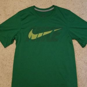 NIKE DRI-FIT TSHIRT
